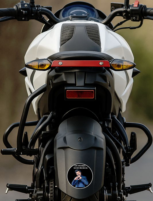 Smeeps Vijay Heart Pose Circular Car Sticker – 10.42 × 10.42 cm (4.1 × 4.1 Inch) Premium Vinyl Decal | “En Nenjil Kudi Irukum” Design | Waterproof UV Resistant Wash Proof | Pack of 1