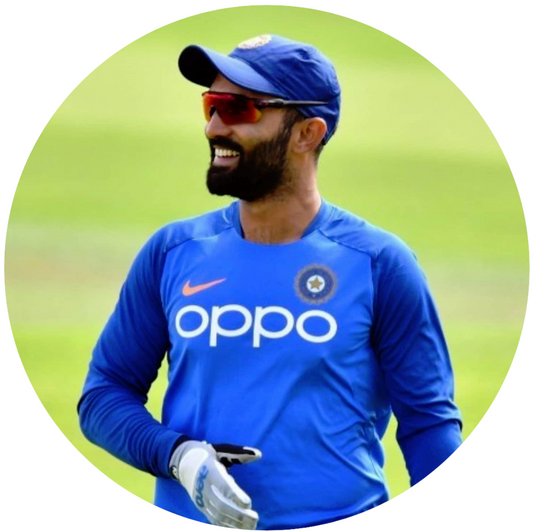Smeeps Dinesh Karthik Sticker – 10.16 cm (4 Inch) Team India Wicketkeeper Fan Vinyl Decal | Waterproof UV Resistant Round Sticker